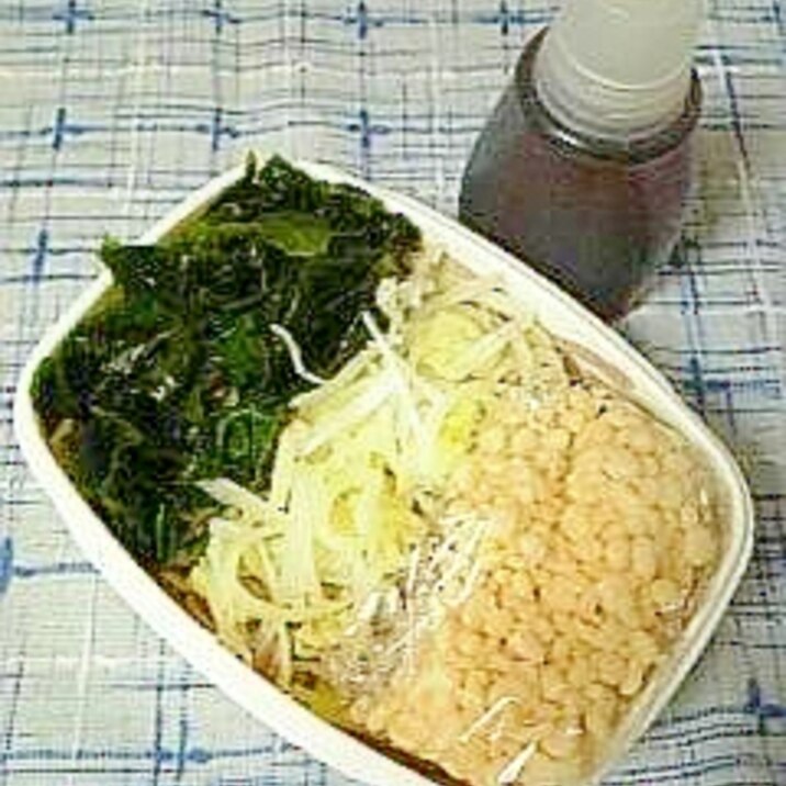 ☆たぬきわかめ蕎麦のお弁当☆